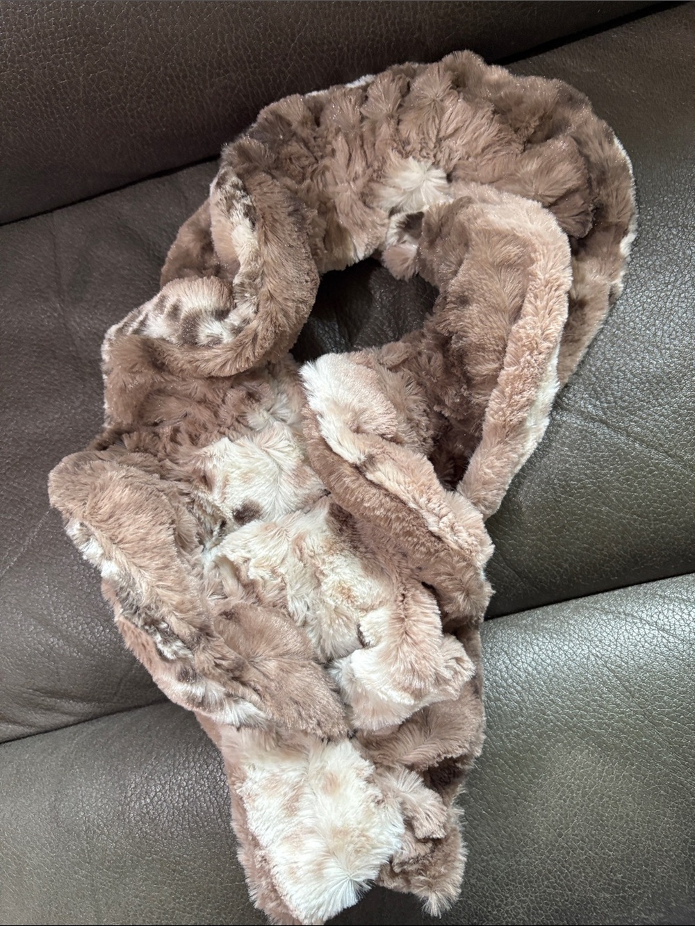 Dennis Basso faux fur snow leopard and brown scarf